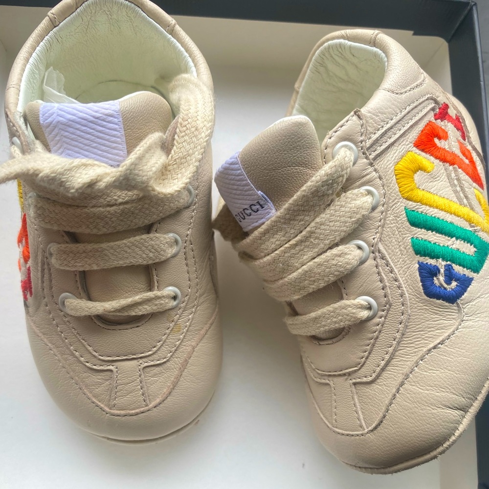 GUCCI baby shoes